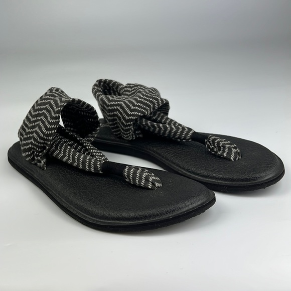 Sanuk Shoes - Sanuk Women's Yoga Mat Sling Flip flops Sz: 8